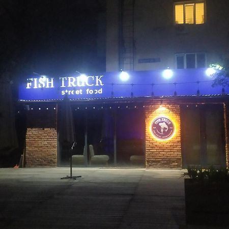 Квартира На Айманова Тимирязева Almaty Esterno foto